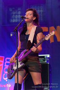 Joseph Arthur and the Lonely Astronauts / Sibyl Buck (Joseph Arthur & The Lonely Astronauts)
Festival Fnac Indétendances 2009 (Paris)
25/07/2009