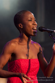 Rokia Traoré / Festival FNAC Live 2013 - Parvis de l'Hotel de Ville - 20/07/13