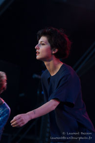 Concrete Knives / Festival FNAC Live 2013 - Parvis de l'Hotel de Ville - 20/07/13