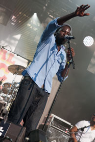 Féfé / Festival FNAC Live 2013 - Parvis de l'Hotel de Ville - 21/07/13