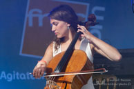 Peter Von Poehl / Maéva Lebert (Peter Von Poehl)
Festival Fnac Indétendances 2009 (Paris)
0108/2009