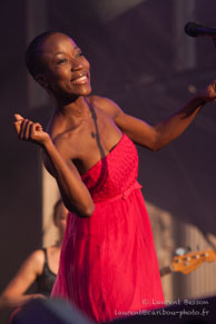 Rokia Traoré / Festival FNAC Live 2013 - Parvis de l'Hotel de Ville - 20/07/13